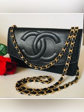 🎁Auth. CHANEL TIMELESS CAVIAR CROSSBODY LARGE WALLET
